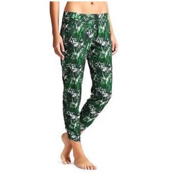 ATHLETA Aspire Palm Print Rushed Ankle Travel Joggers Pants Size 4 - Picture 1 of 12